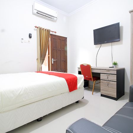 Reddoorz Plus Near Stie Ykpn Maguwo Екстериор снимка
